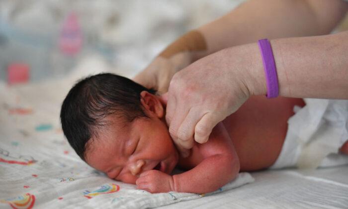 China Recorded Less Than 10 Million Births in 2022: Lowest Since CCP's Rule Began