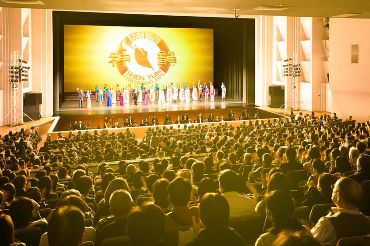 Shen Yun Is ‘A Grace Bestowed by Divine Beings,’ Says Japanese Association Chair