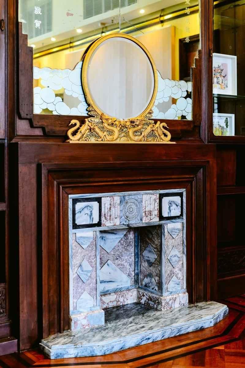 <span style="font-weight: 400;">A fireplace inside Haw Par Mansion. (Courtesy Hong Kong Reminiscence)</span>