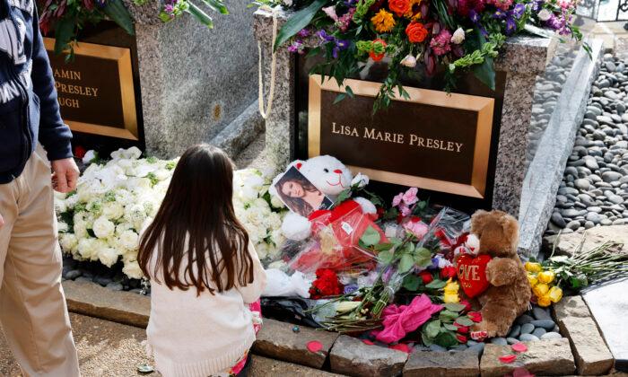 Lisa Marie Presley Mourned in Memorial Service at Graceland