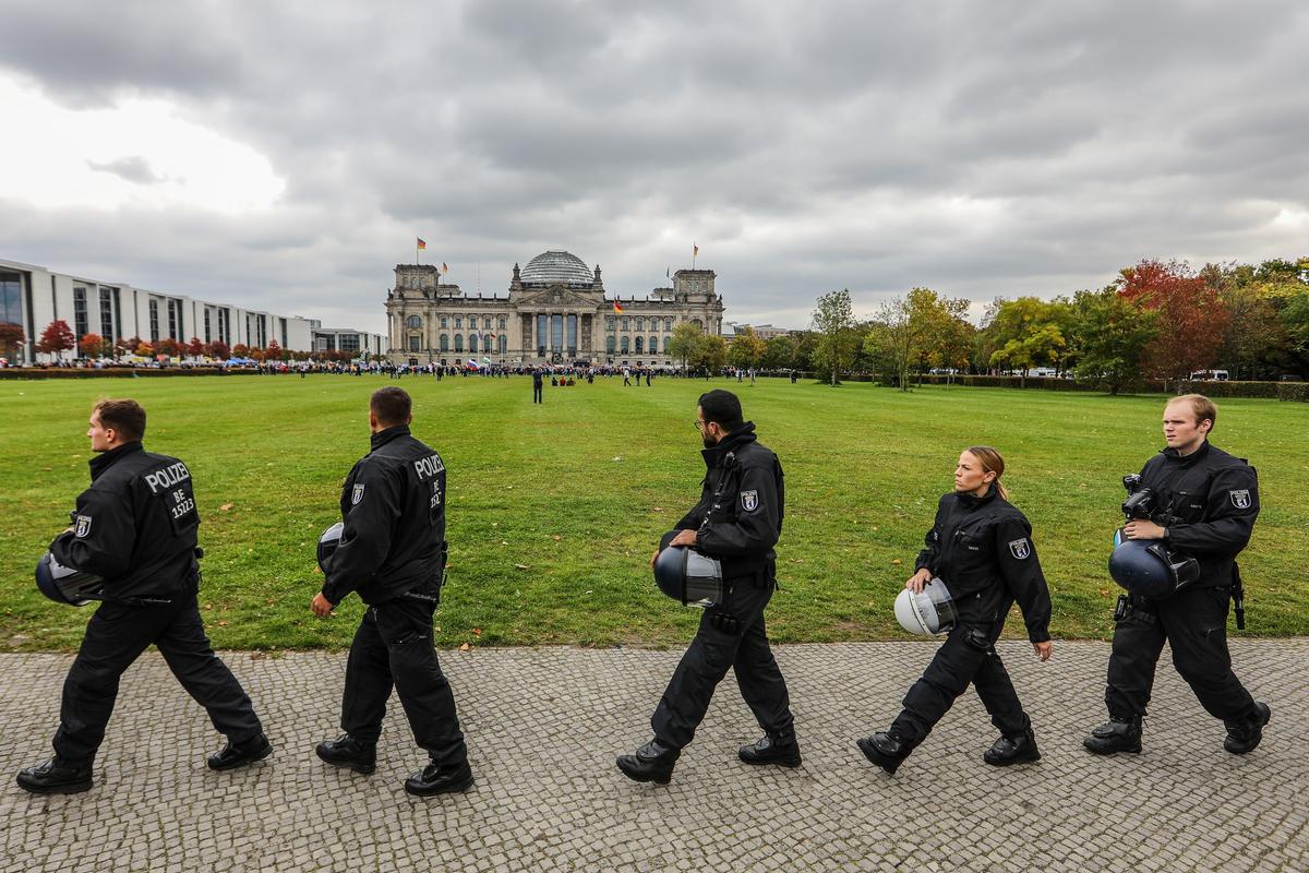 Germany’s AfD Party Would Hold EU Membership Vote If Elected, Leader Says