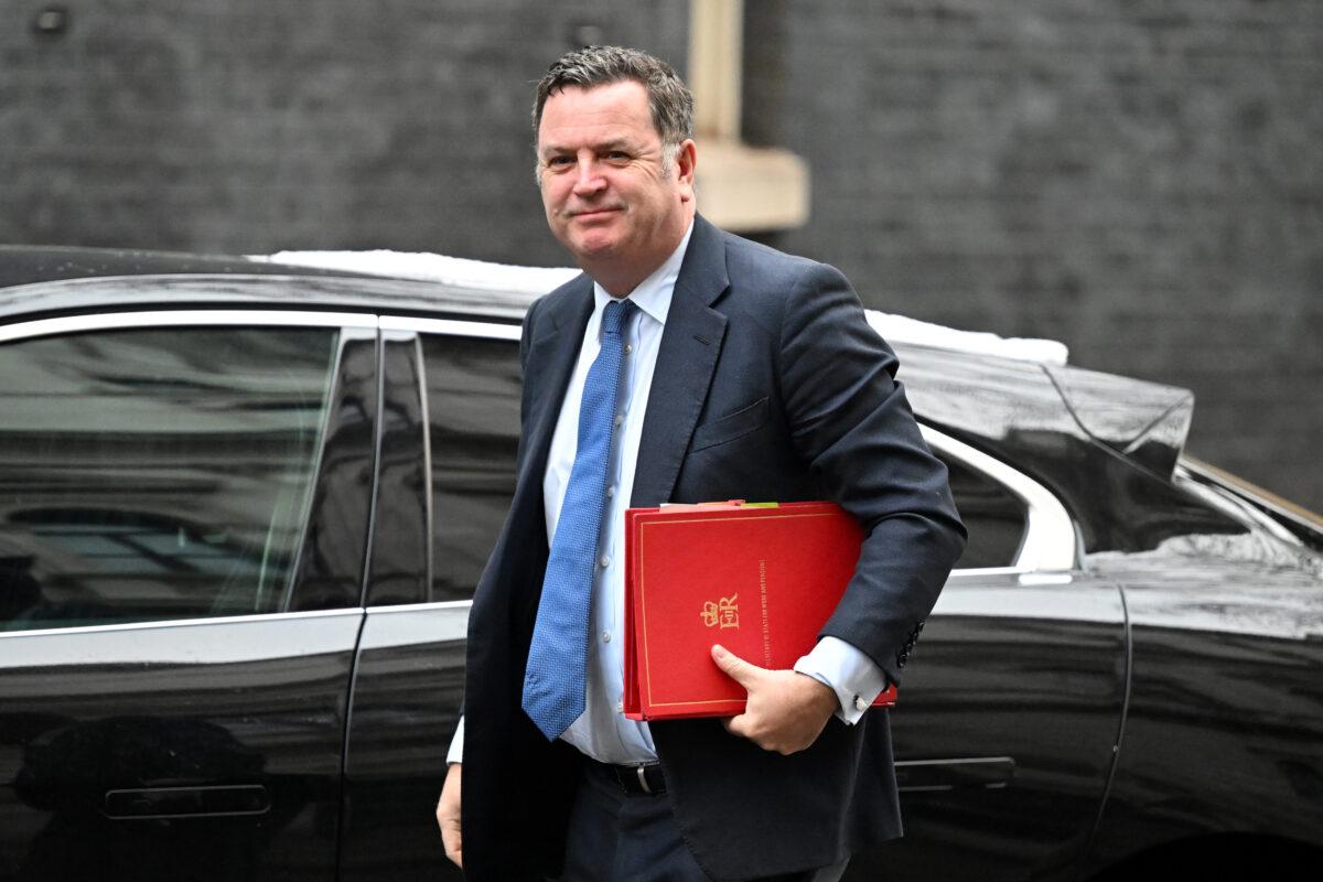 Work and Pensions Secretary Mel Stride arrives in Downing Street ahead of a Cabinet meeting at 10 Downing Street in London on Dec. 13, 2022. (Leon Neal/Getty Images)