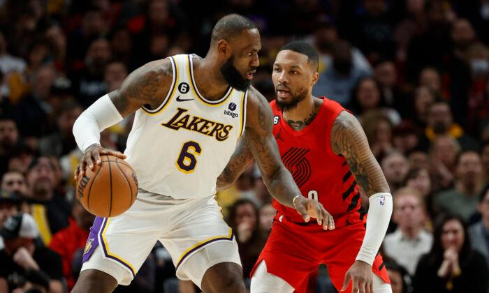 James Scores 37, Lakers Rally Past Trail Blazers 121–112