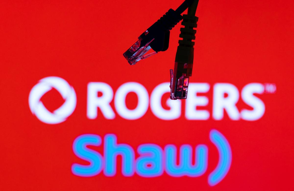 Feds Promise Lower Internet Fees in Wake of Rogers–Shaw Takeover