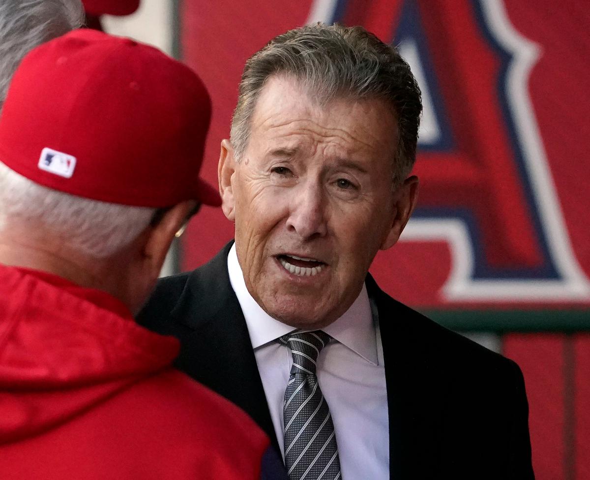 Arte Moreno Takes Angels Off Market, Will Continue as Owner