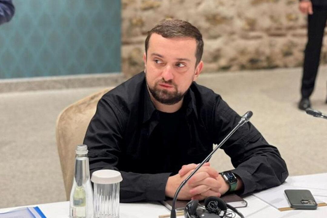 Zelenskyy Fires Slew of Top Officials, Cites Need to Clean up Ukraine