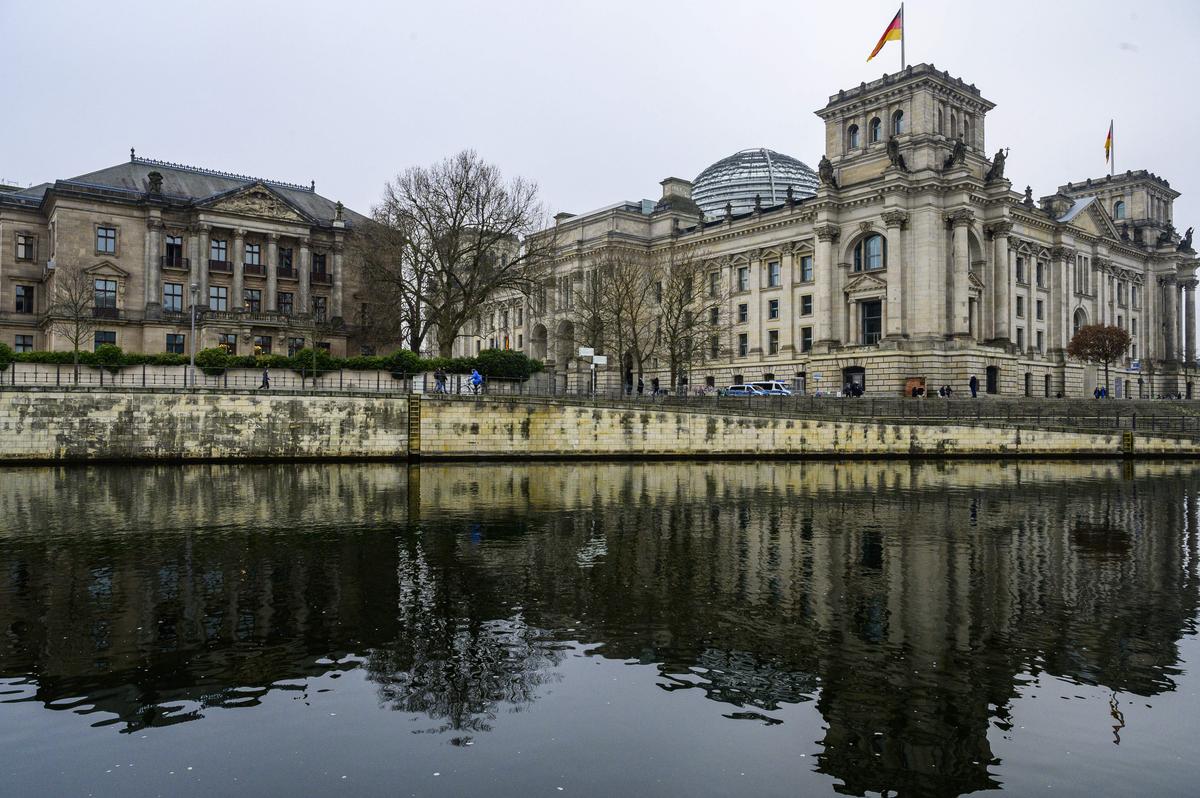 Copy Germany’s 3-Year Rental Freeze, Greens Say