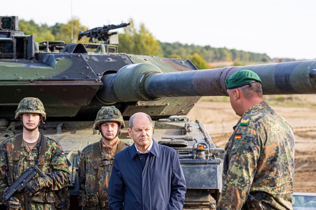 Germany Approves Sending Advanced Battle Tanks to Ukraine