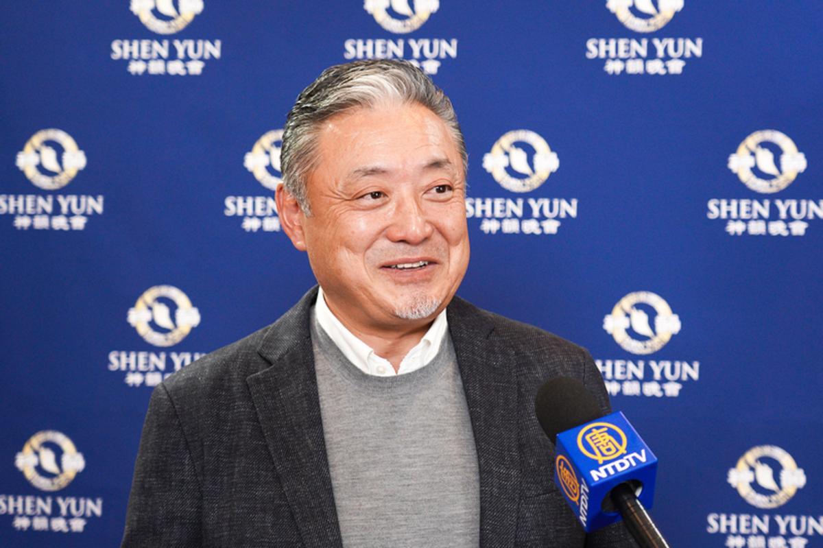 Attending Shen Yun, Japanese Theatergoers Moved to Tears