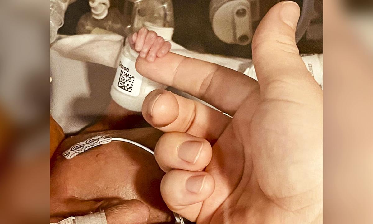 Preemie Who Died at 21 Days Old 'Saved' His Twin and Mom After Pushing to Be Delivered Early