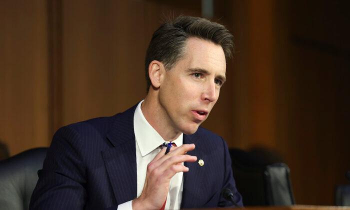 Reliance on Chinese Medical Supply Chains a ‘National Security Threat’: Josh Hawley