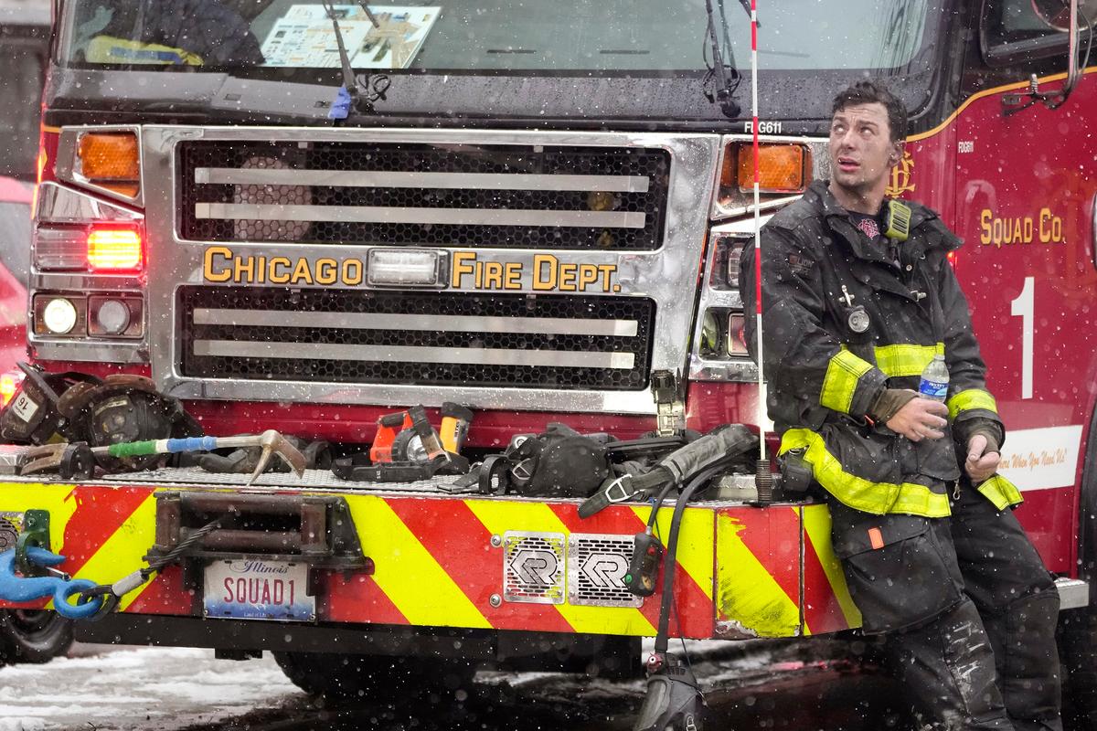 Officials: Deadly Chicago High-Rise Fire Was Accidental