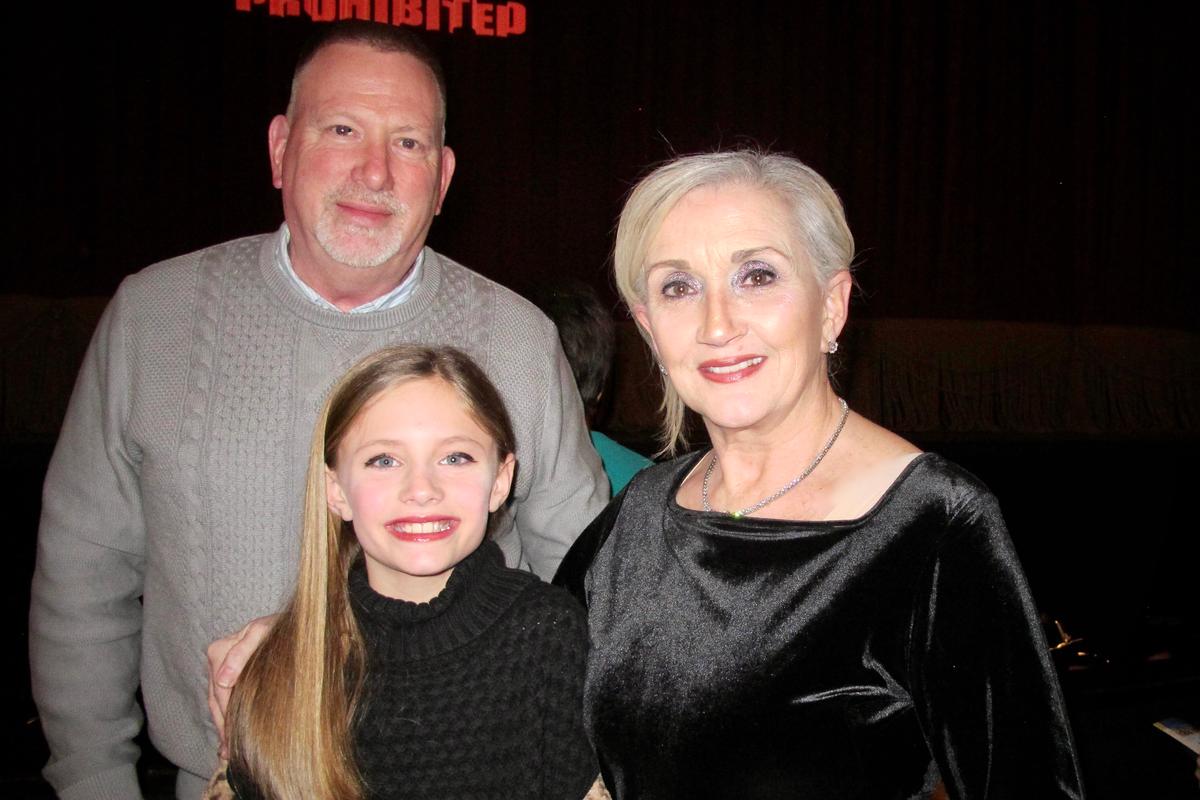 Providence Family Sends Shen Yun Their Love and Good Wishes for Freedom