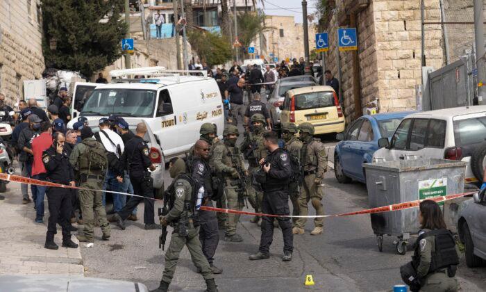 Israel to Its Citizens: Be Armed and Alert in Public to Foil Terrorist Attackers
