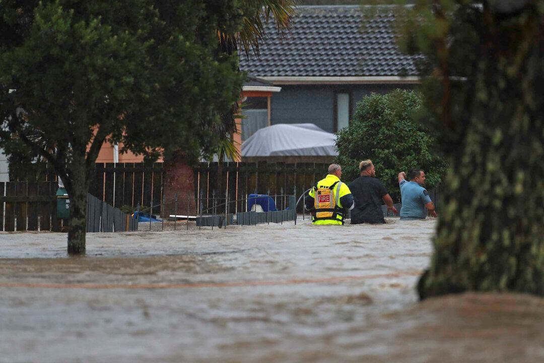 3 Dead, 1 Missing as Torrential Rains, Flash Floods Hit Auckland