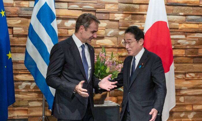 Japan, Greece Step up Security Ties as ‘Strategic Partners’