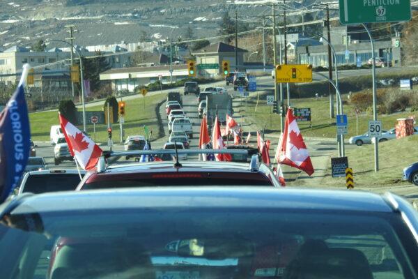 A convoy of vehicles in West Kelowna, B.C., on Jan. 28, 2023, to mark the one-year anniversary of trucker convoy protests against COVID-19 mandates. (Courtesy Bruce Orydzuk)