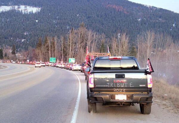 A convoy of vehicles outside Merritt, B.C., on Jan. 28, 2023, to mark the one-year anniversary of trucker convoy protests against COVID-19 mandates. (Courtesy Bruce Orydzuk)