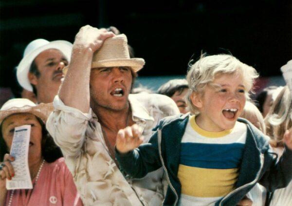 Billy Flynn (Jon Voight, L) and T.J. (Ricky Schroder), in "The Champ." (MovieStillsDB)