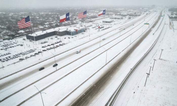Deadly Ice Storm Wreaks Havoc Across Texas, Arkansas, and Tennessee