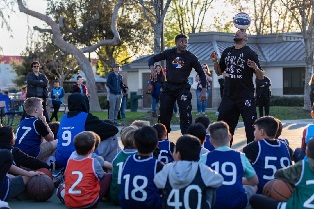 Fullerton Youth Train With Harlem Globetrotters