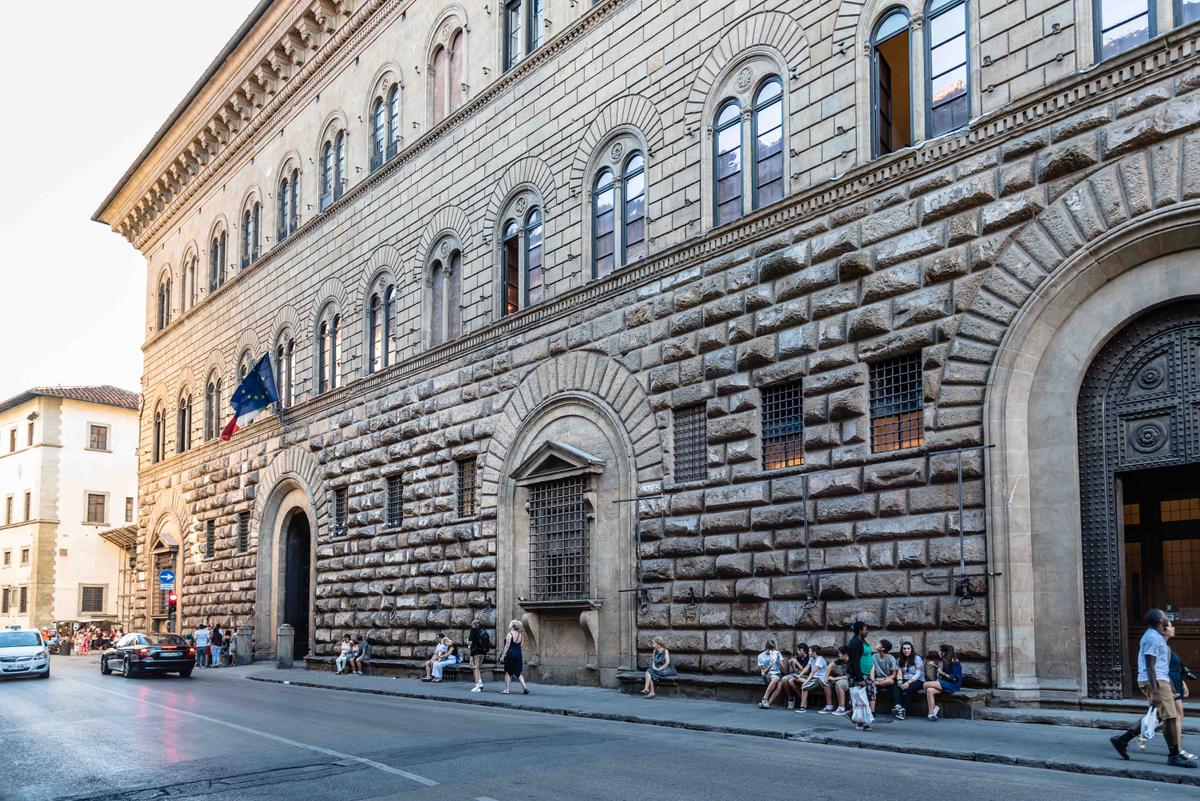 Palazzo Medici Riccardi, designed by Michelozzo di Bartolomeo, Florence. (JJFarq/Shutterstock)