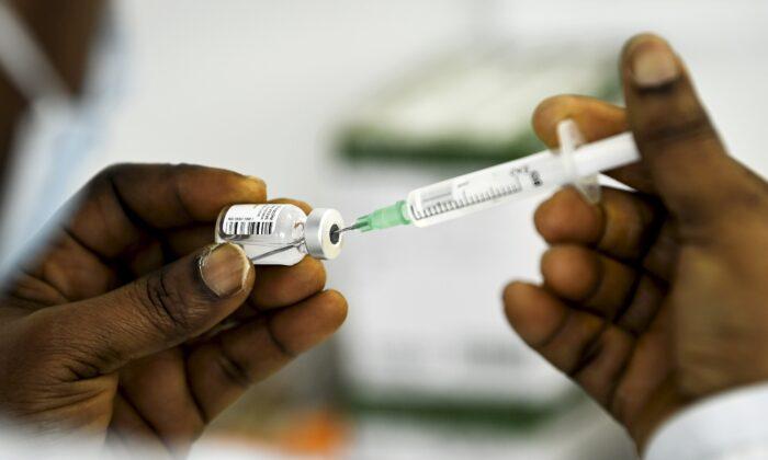 FDA Should Recall ‘Adulterated’ Pfizer COVID-19 Vaccine: Robert Malone