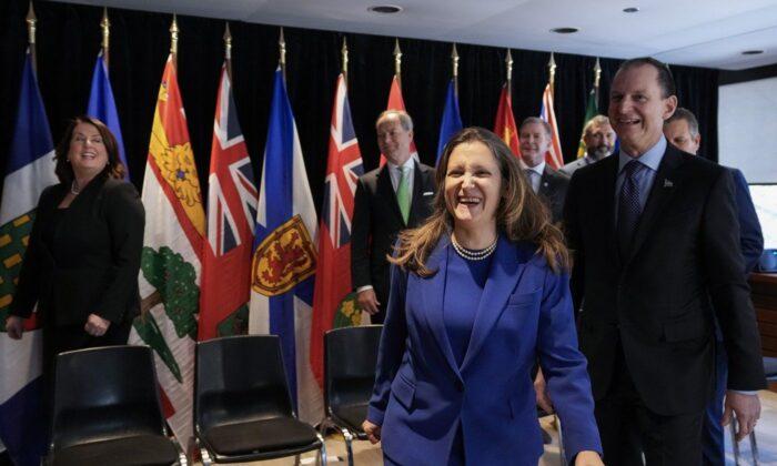 Freeland Touts Opportunities of US Inflation Reduction Act at Ministers’ Meeting