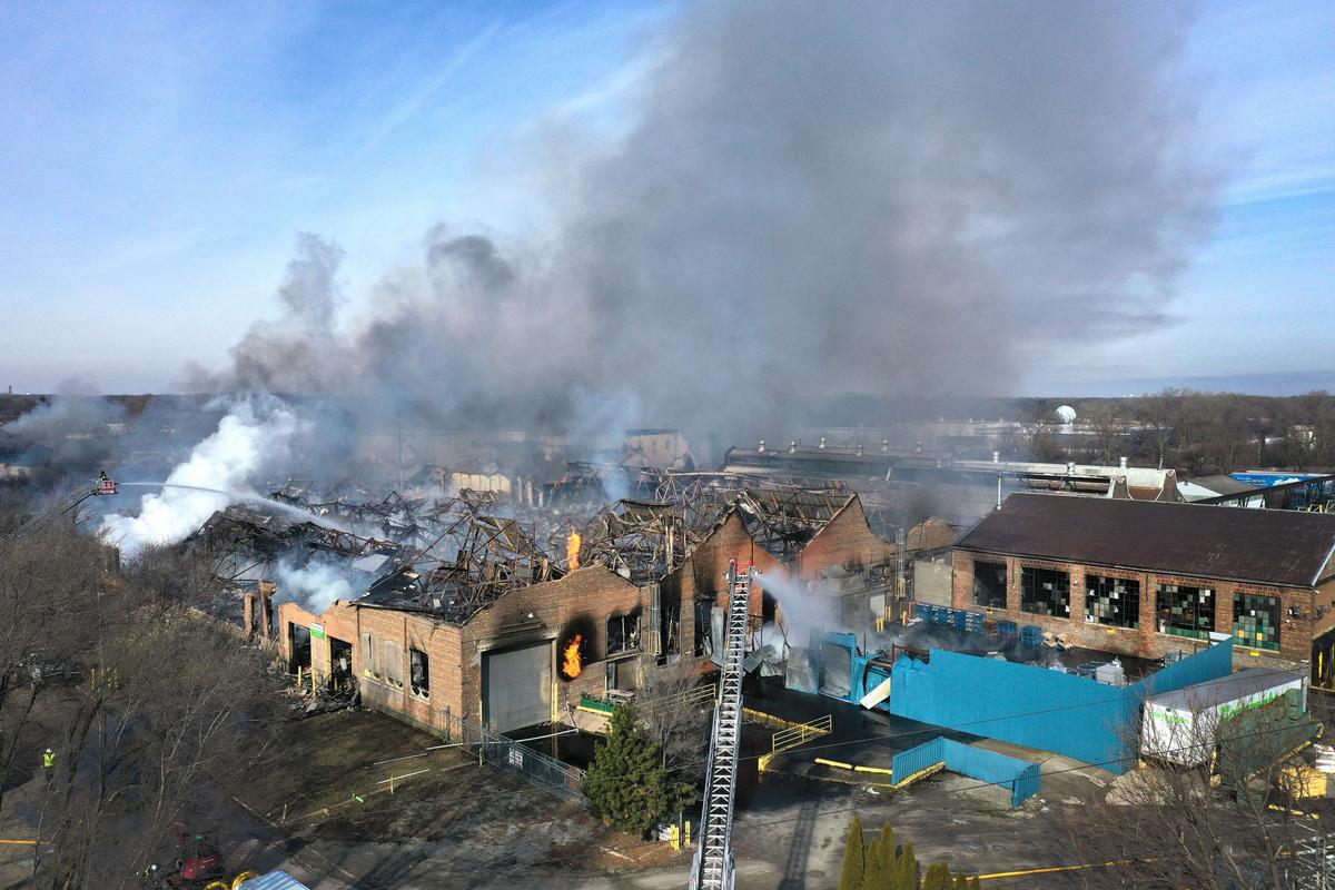 Crews Battling Large Fire at Suburban Chicago Warehouse