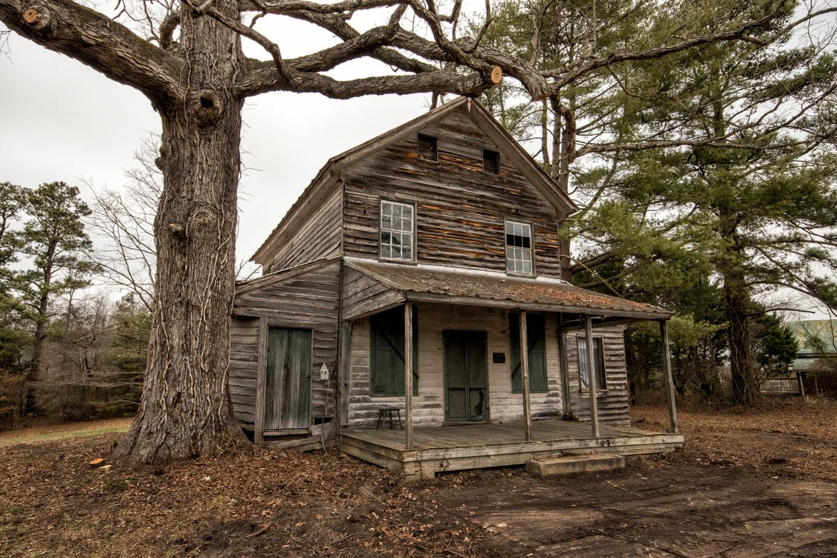 An abandoned house in King and Queen County, Virginia, photographed in January 2023. (Courtesy of Michael Wade)