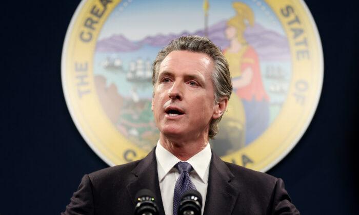 Newsom’s Proposal to Call for Adding Gun Control to US Constitution Moves Forward
