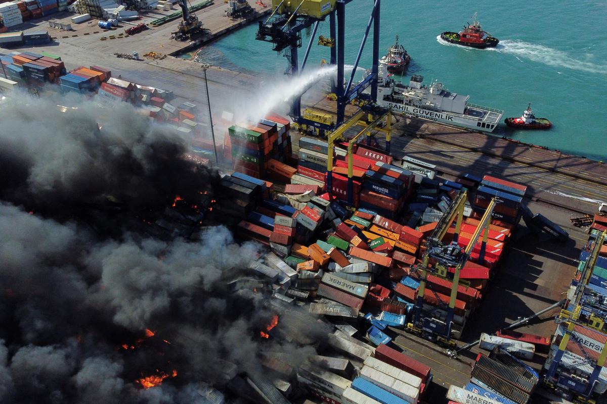 Shipping Containers Ablaze at Turkey’s Iskenderun Port, Operations Halted
