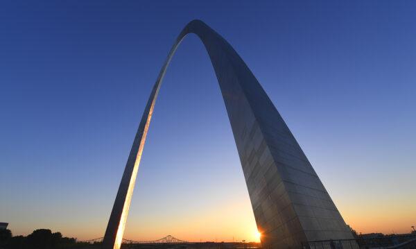The Gateway Arch is the symbolic gateway to the West and the centerpiece of the Jefferson National Expansion Memorial in St. Louis. (Structured Vision/Shutterstock)