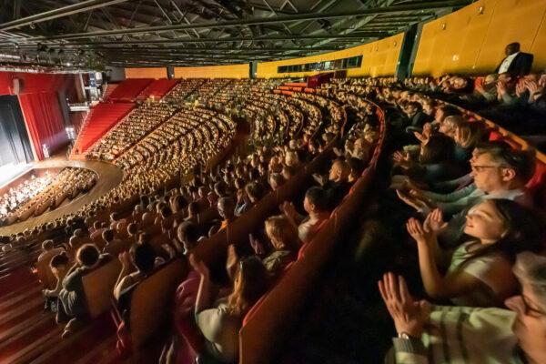 Shen Yun Is ‘An Enchantment of the Heart and Mind,’ Says French Fashion Designer