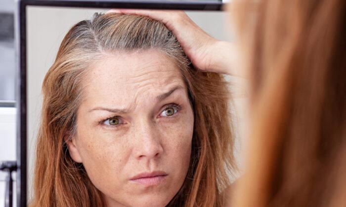 Discover How to Avoid Premature Gray Hair With Nutritional Support