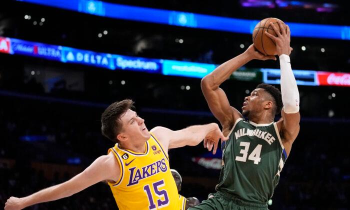Bucks Win 9th Straight, Hold Off Lebron-Less Lakers 115–106