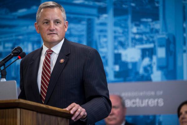 U.S. Rep. Bruce Westerman (R-Ark.) speaks during a press conference in Washington on Sept. 12, 2019. (Zach Gibson/Getty Images)