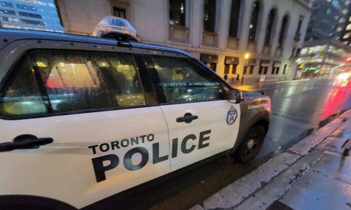 Toronto Police Arrest 10 Young People in Connection With 26 Armed Robberies