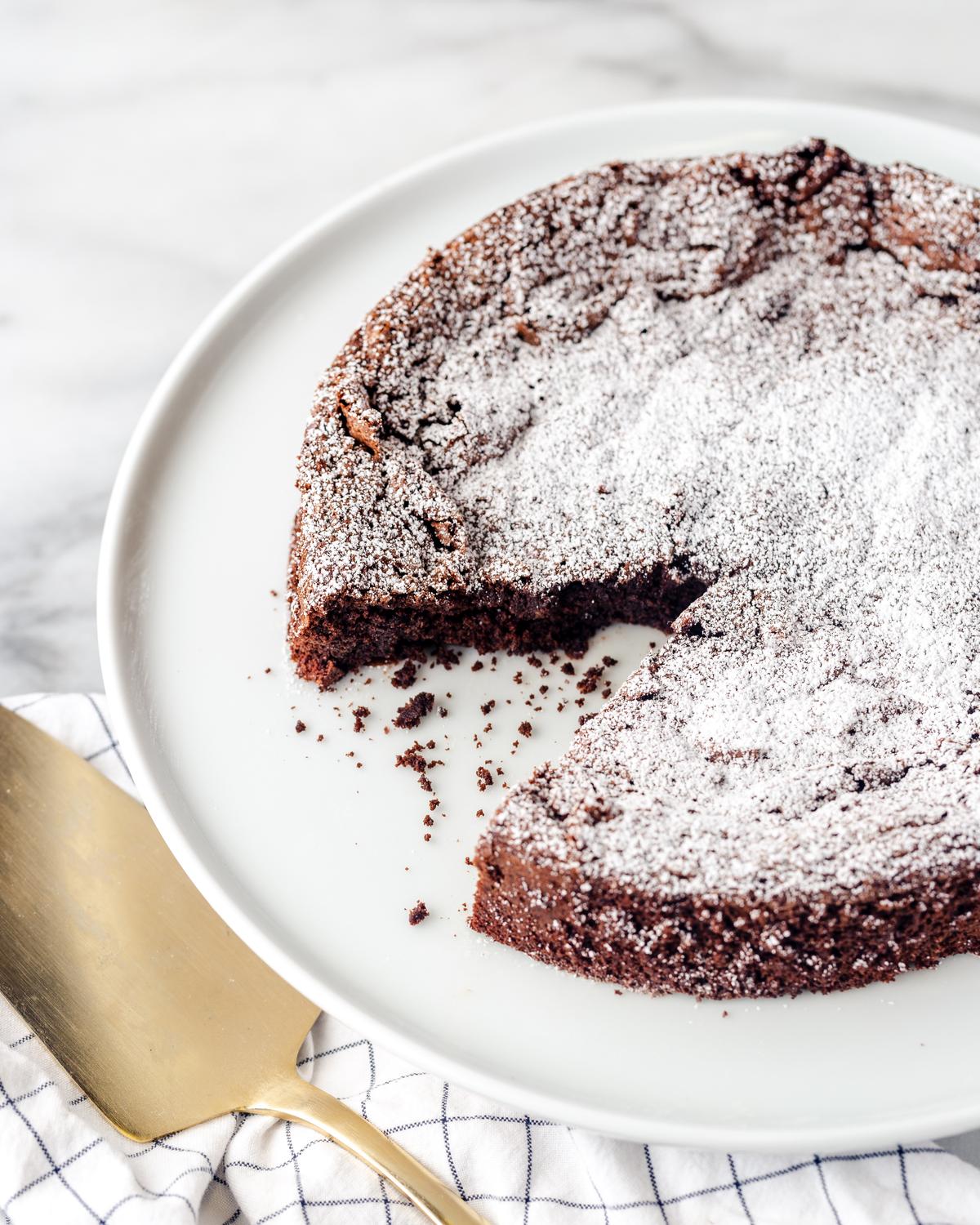 This Flourless Chocolate Torte Has an Unbeatable Fudgy Texture