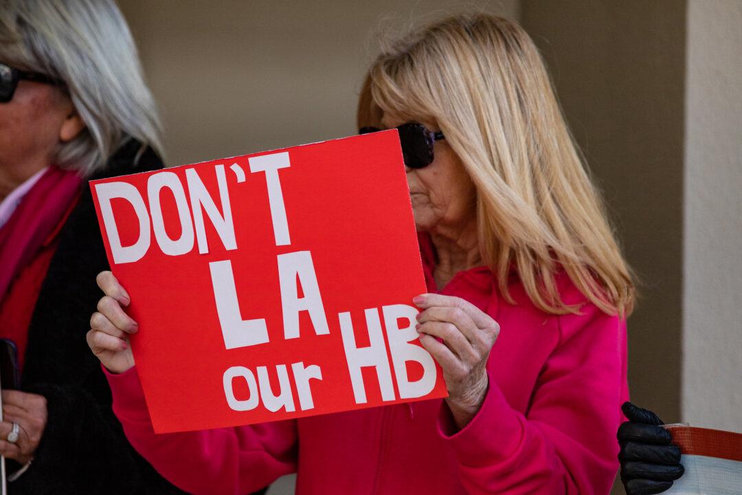 Huntington Beach Residents React to Dueling Housing Lawsuits: State vs. City