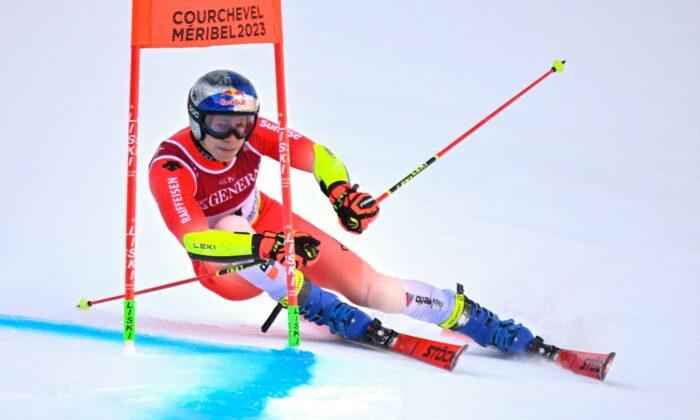 Swiss Skier Odermatt Wins Giant Slalom, 2nd Gold at Worlds
