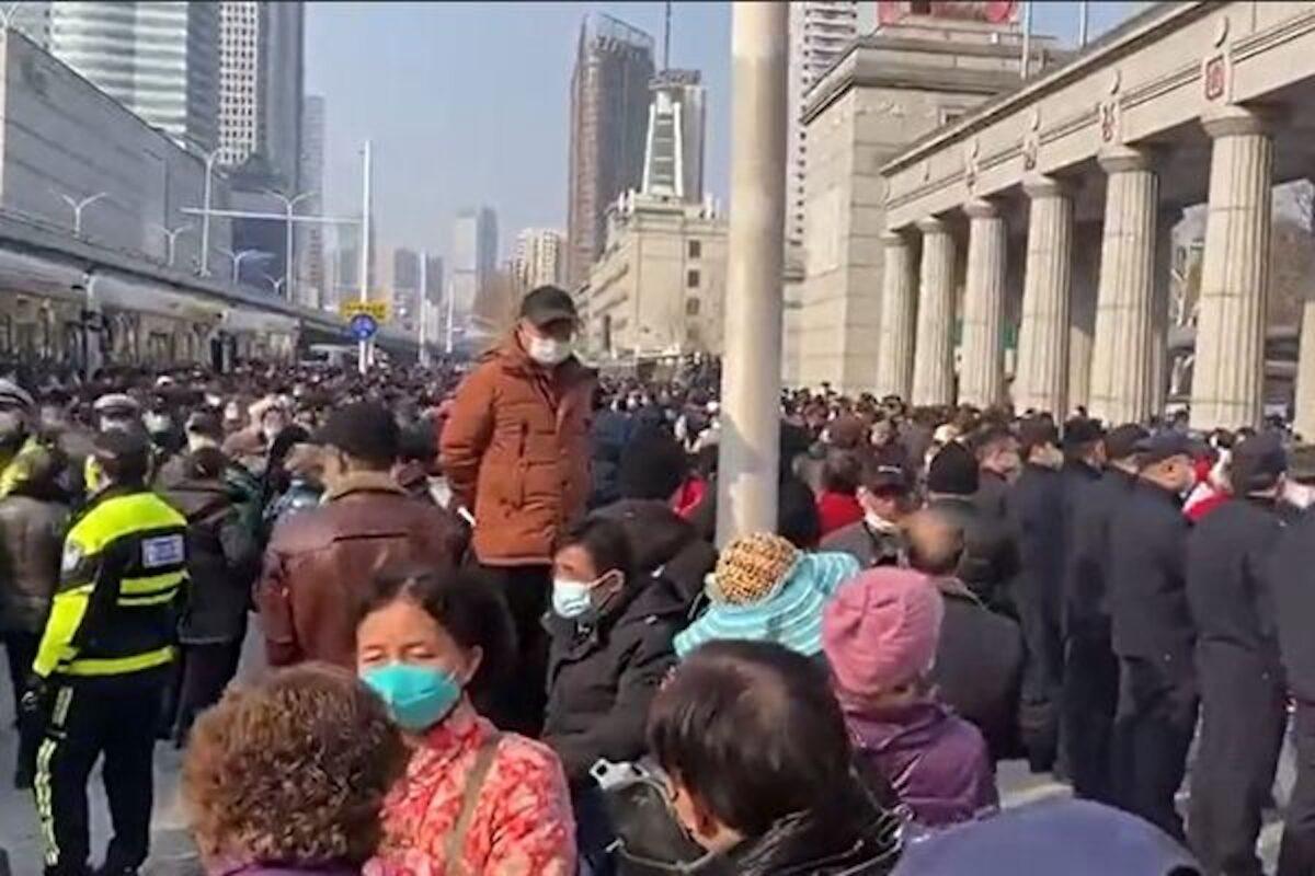 Elderly protest over health insurance cuts in Wuhan, China, on Feb. 15, 2023. (Screenshot via The Epoch Times)