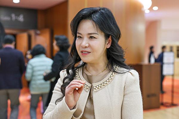 Modeling Association Vice President: Shen Yun Is Peak Perfection; Watching It Once Is Not Enough