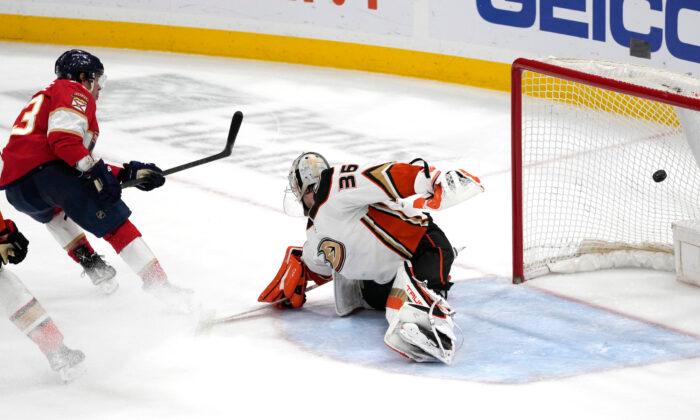 Panthers Slip Past Ducks With 4–3 OT Victory