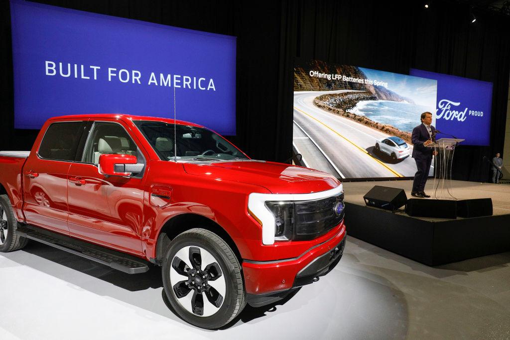 Ford CEO Jim Farley announces at a press conference in Romulus, Mich., that Ford Motor Company will be partnering with Contemporary Amperex Technology Co. Ltd. (CATL) to create an electric-vehicle battery plant in Michigan on Feb. 13, 2023. (Bill Pugliano/Getty Images)