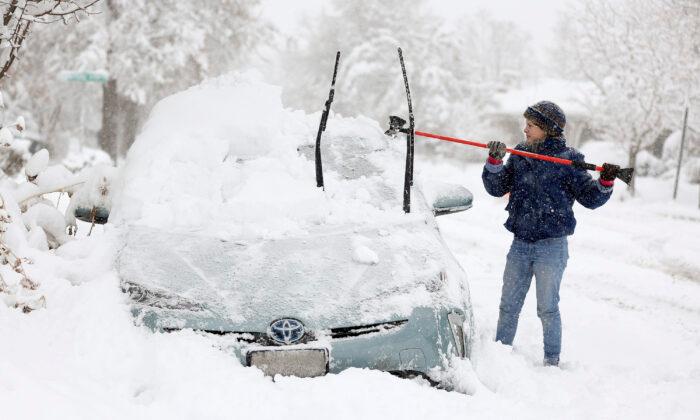 More Than 1,700 Flights Canceled as Major Winter Storm Engulfs Much of US