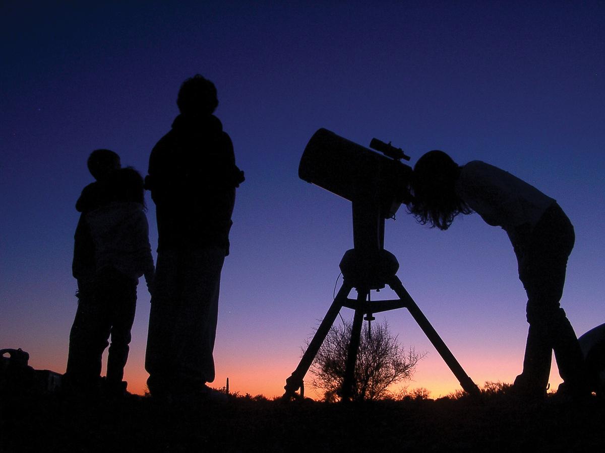 Exploring the night sky with Stellar Adventures. (Courtesy of Eileen Ogintz)