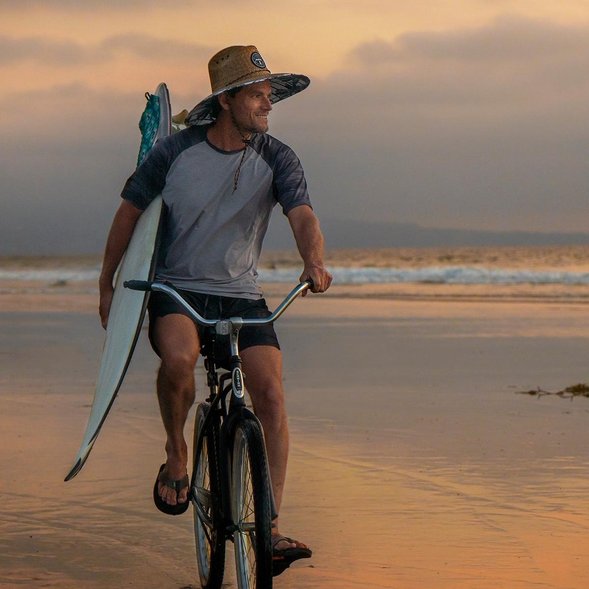 Photo of Fred Pompermayer enjoying a ride along the beach. (Courtesy of <a href="https://www.instagram.com/fred_pompermayer/">Fred Pompermayer</a>)