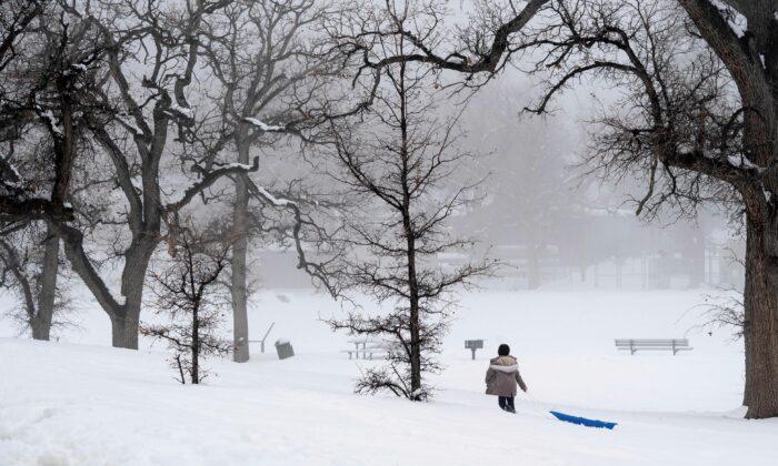 While California Wearies of Snowstorms, Northeast Greets One