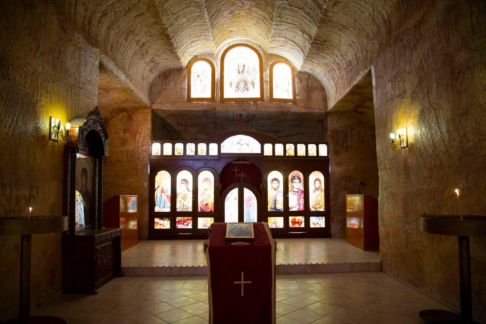 A subterranean church inside Coober Pedy. (Adwo/Shutterstock)